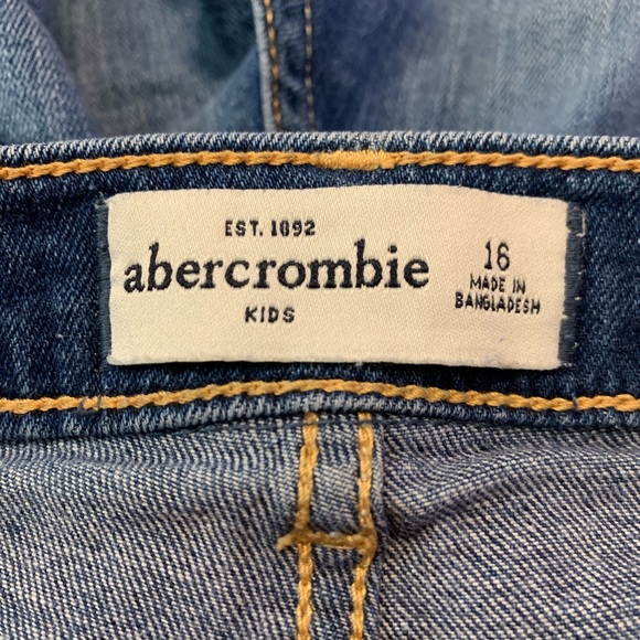 Abercrombie kids Blue Jean shorts - Picture 3 of 3